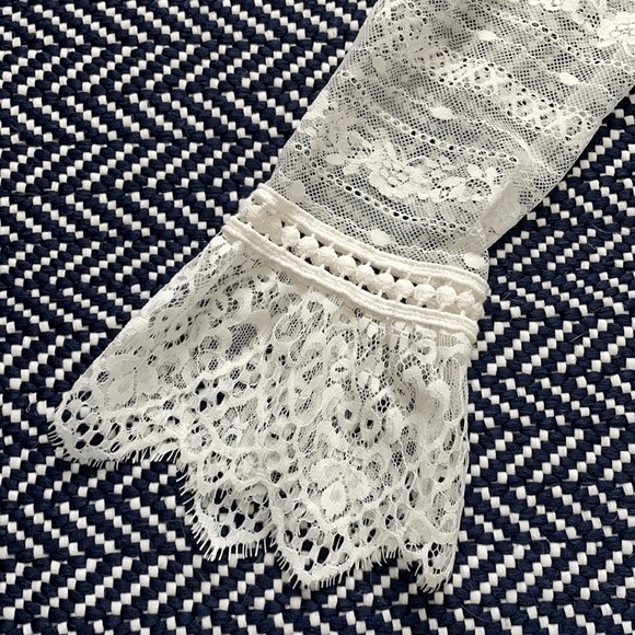 Saylor white lace romper like new - Picture 3 of 8